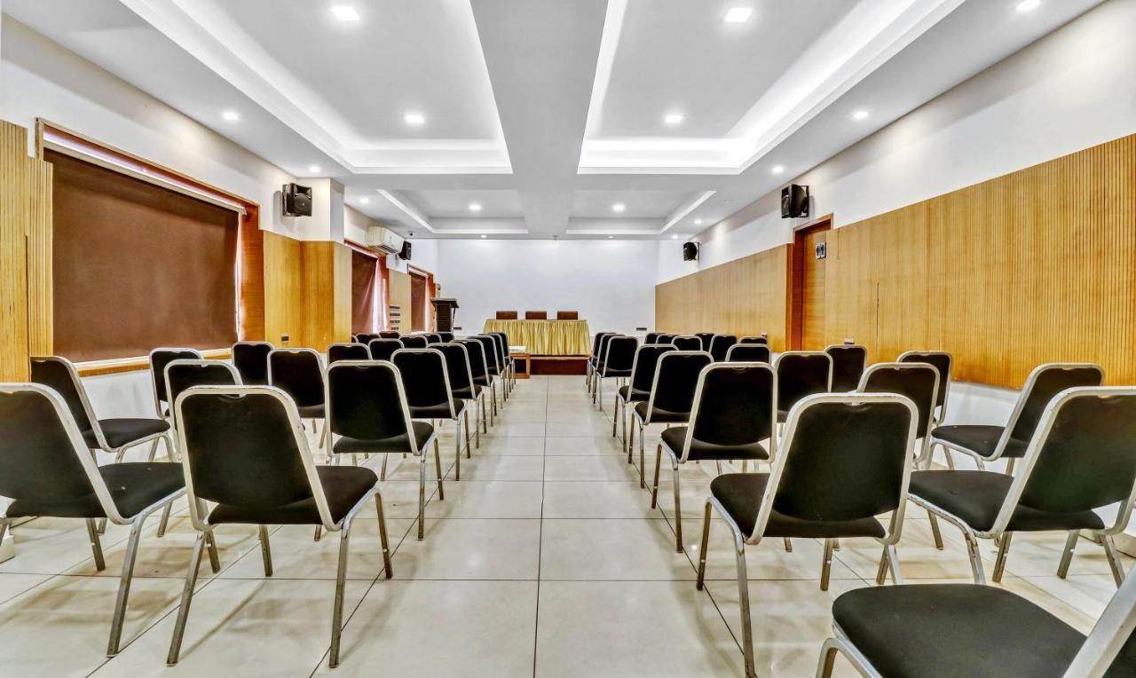 Medora Hotel Kozhikode Eksteriør bilde