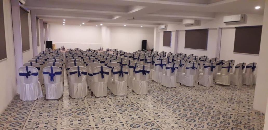 Medora Hotel Kozhikode Eksteriør bilde