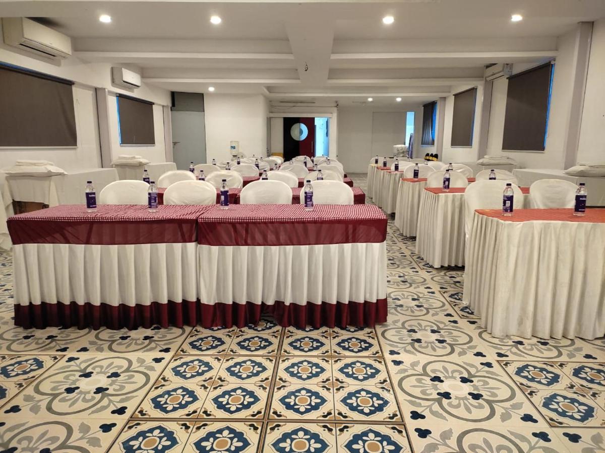Medora Hotel Kozhikode Eksteriør bilde